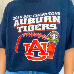 Auburn Tee